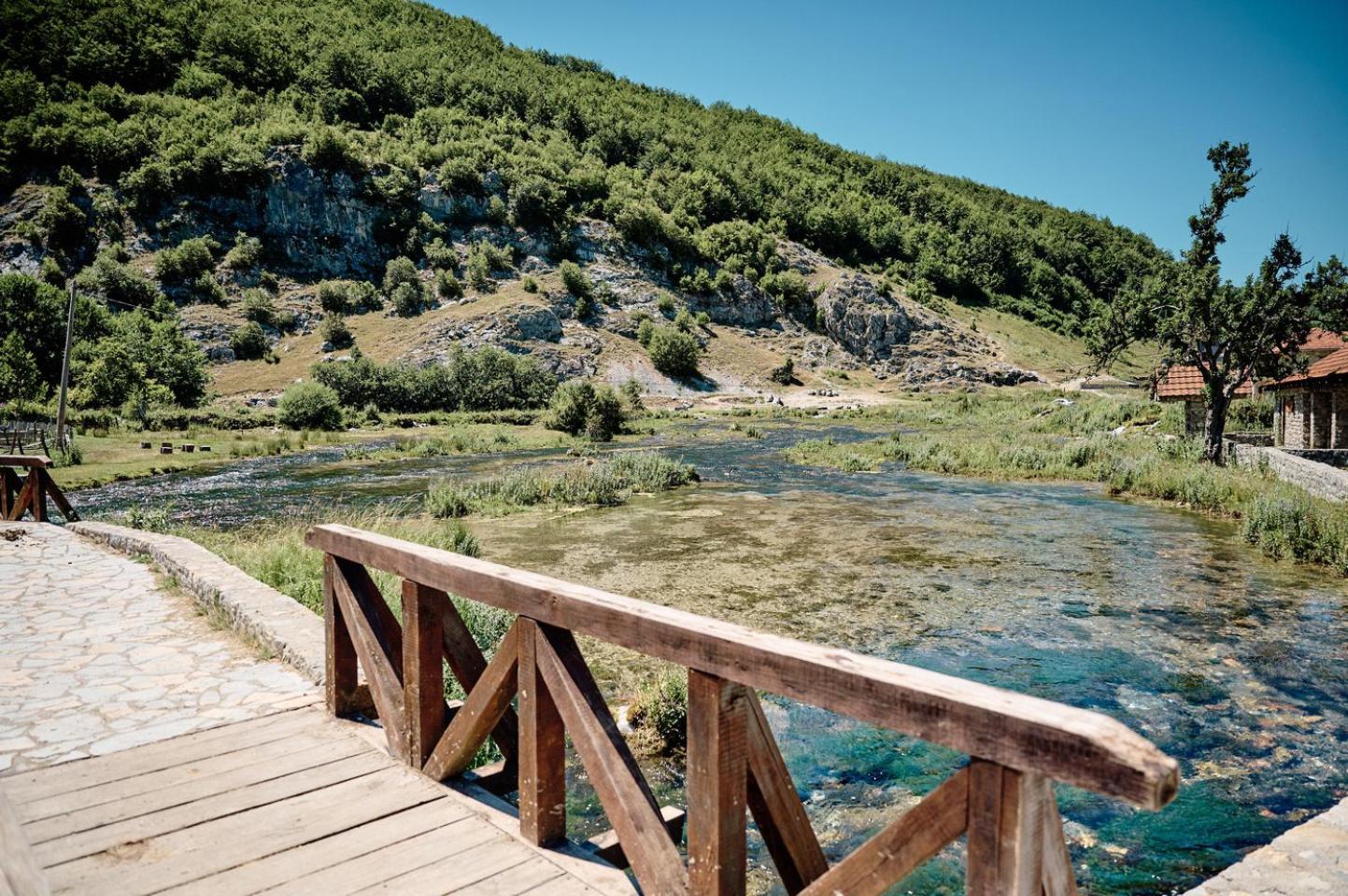 Ethno Katun Rosi Agrotourism 호텔 Gusinje 외부 사진