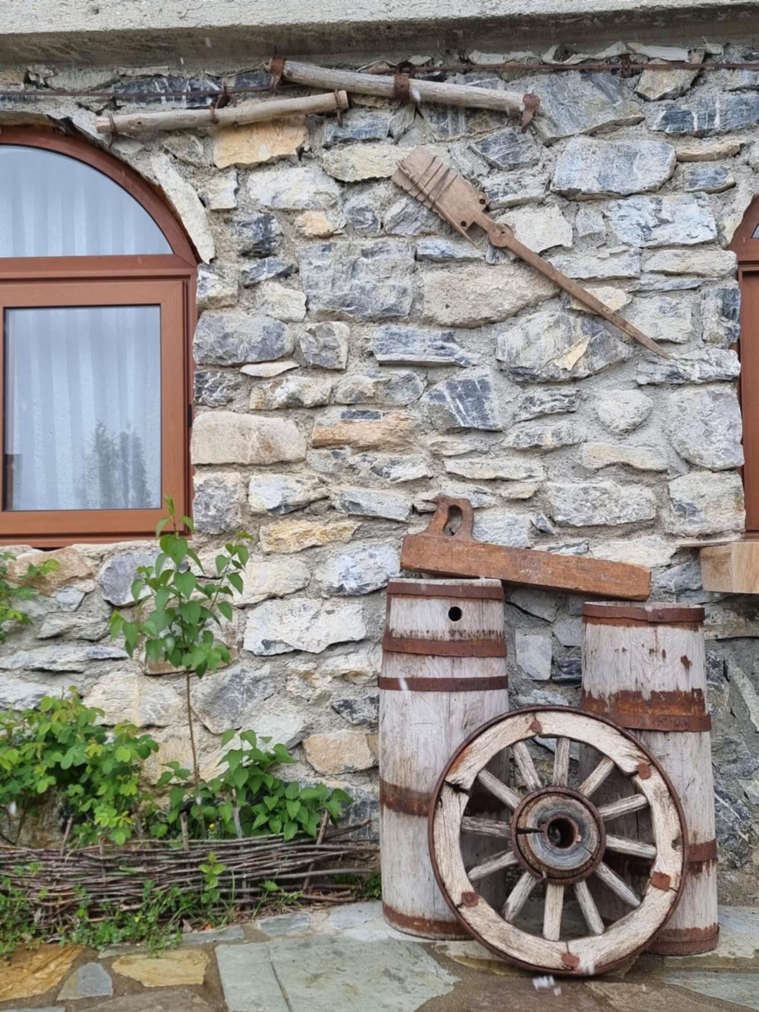 Ethno Katun Rosi Agrotourism 호텔 Gusinje 외부 사진