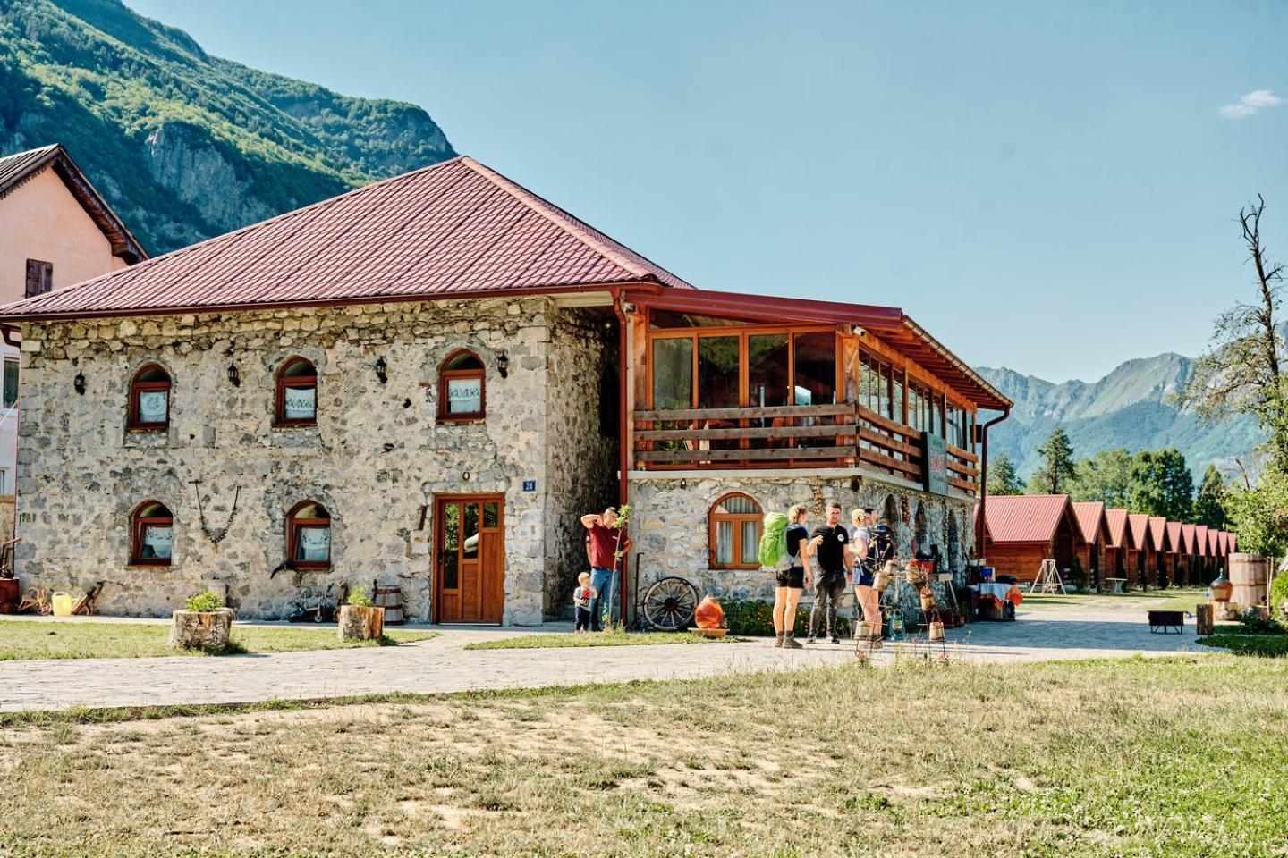 Ethno Katun Rosi Agrotourism 호텔 Gusinje 외부 사진